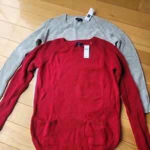 Gap sweaters - Set of 2